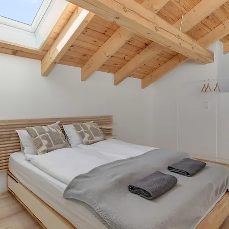 Sea Breeze By Platinium Lofts